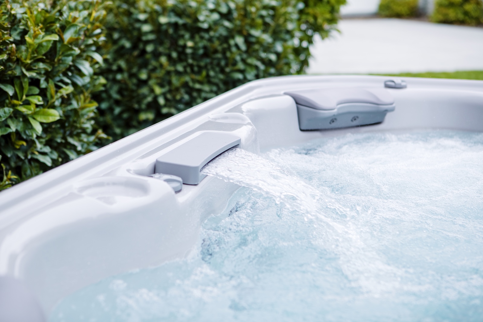 Bullfrog Spas X7L Select Whirlpool für 6 Personen 224x224x91cm Coastal Grey